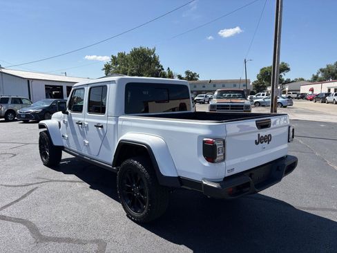 Used 2025 Jeep Gladiator Sport AWD/4WD image 21