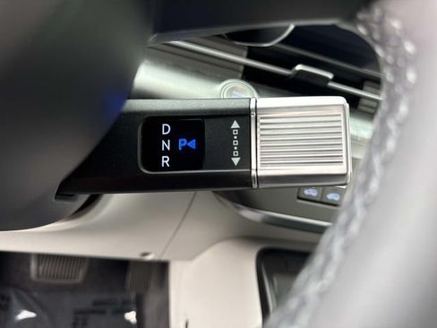 Used 2026 Hyundai Kona Limited FWD image 27