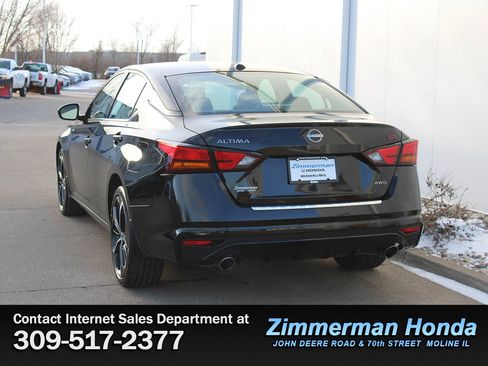 Used 2023 Nissan Altima 2.5 SR w/ SR Premium Package image 26