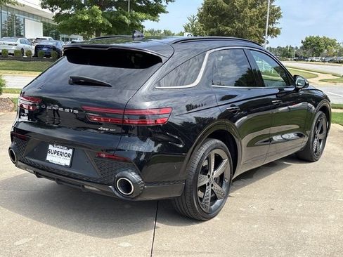 Used 2023 Genesis GV70 3.5T Sport w/ Sport Prestige Package AWD/4WD image 3
