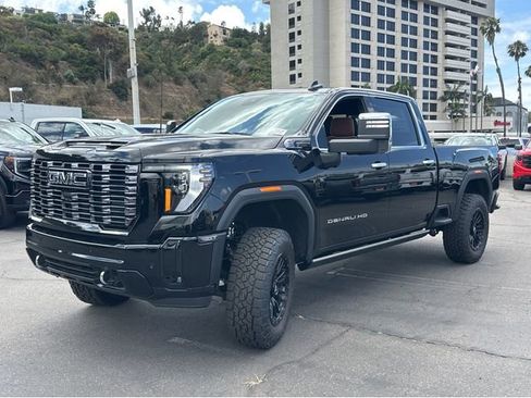 New 2026 GMC Sierra 2500 Denali Ultimate AWD/4WD image 10