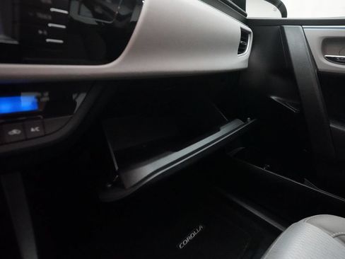 Used 2016 Toyota Corolla LE FWD image 30