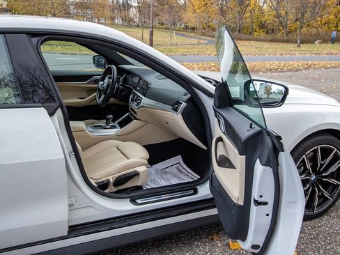 Used 2022 BMW 430i Gran Coupe w/ M Sport Package image 17