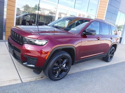 Used 2023 Jeep Grand Cherokee L Laredo