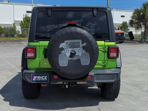Used 2018 Jeep Wrangler Unlimited Rubicon AWD/4WD image 6