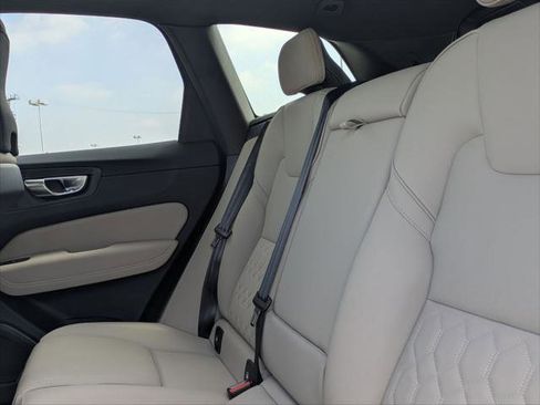 Used 2026 Volvo XC60 B5 Plus w/ Climate Package PRO AWD/4WD image 23
