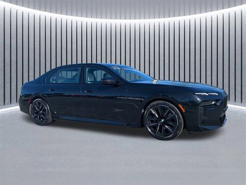 Certified 2024 BMW 740i image 3