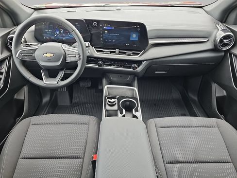 Used 2026 Chevrolet Equinox LT w/ Safety and Technology Package AWD/4WD image 11