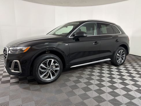 Used 2023 Audi Q5 2.0T Premium Plus w/ Premium Plus Package AWD/4WD image 25