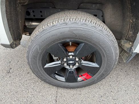 Used 2020 Chevrolet Colorado LT w/ Redline Special Edition image 15