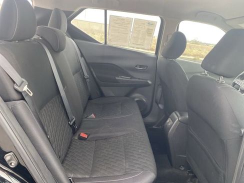 Used 2022 Nissan Kicks SV image 15