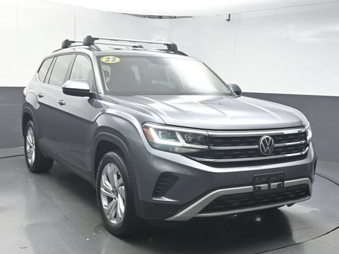 Used 2022 Volkswagen Atlas SE FWD image 2