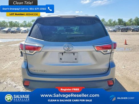Used 2015 Toyota Highlander LE image 8