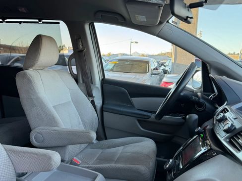 Used 2015 Honda Odyssey EX image 35