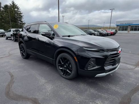 Used 2019 Chevrolet Blazer LT image 2