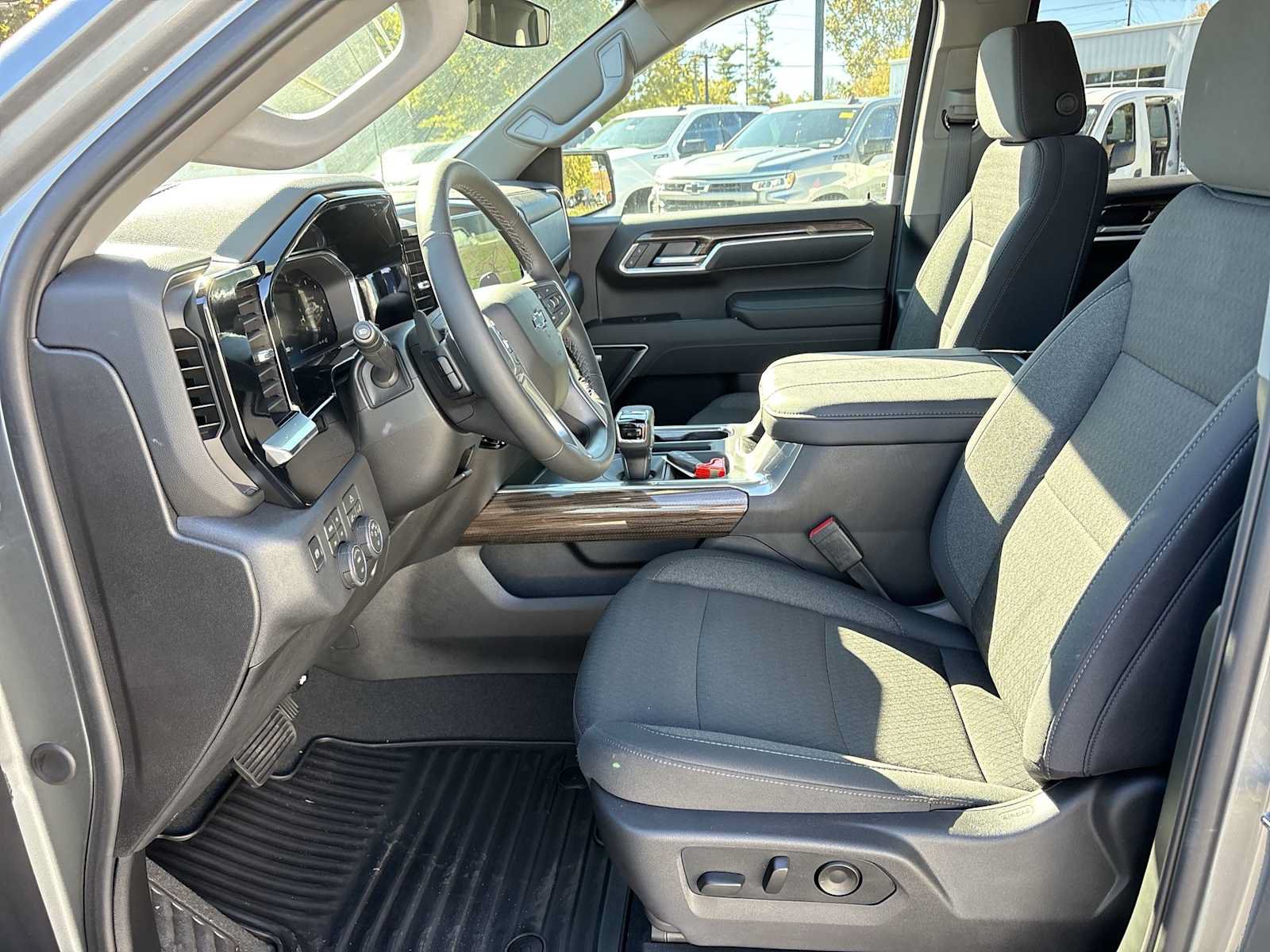 New 2026 Chevrolet Silverado 1500 RST w/ Convenience Package II AWD/4WD image 19