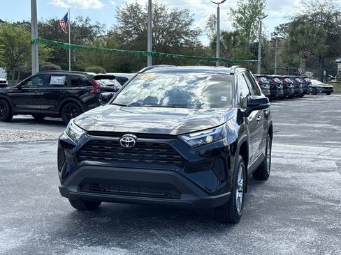 Used 2025 Toyota RAV4 XLE w/ Convenience Package image 13