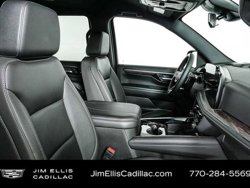 Used 2025 Chevrolet Tahoe LT image 21