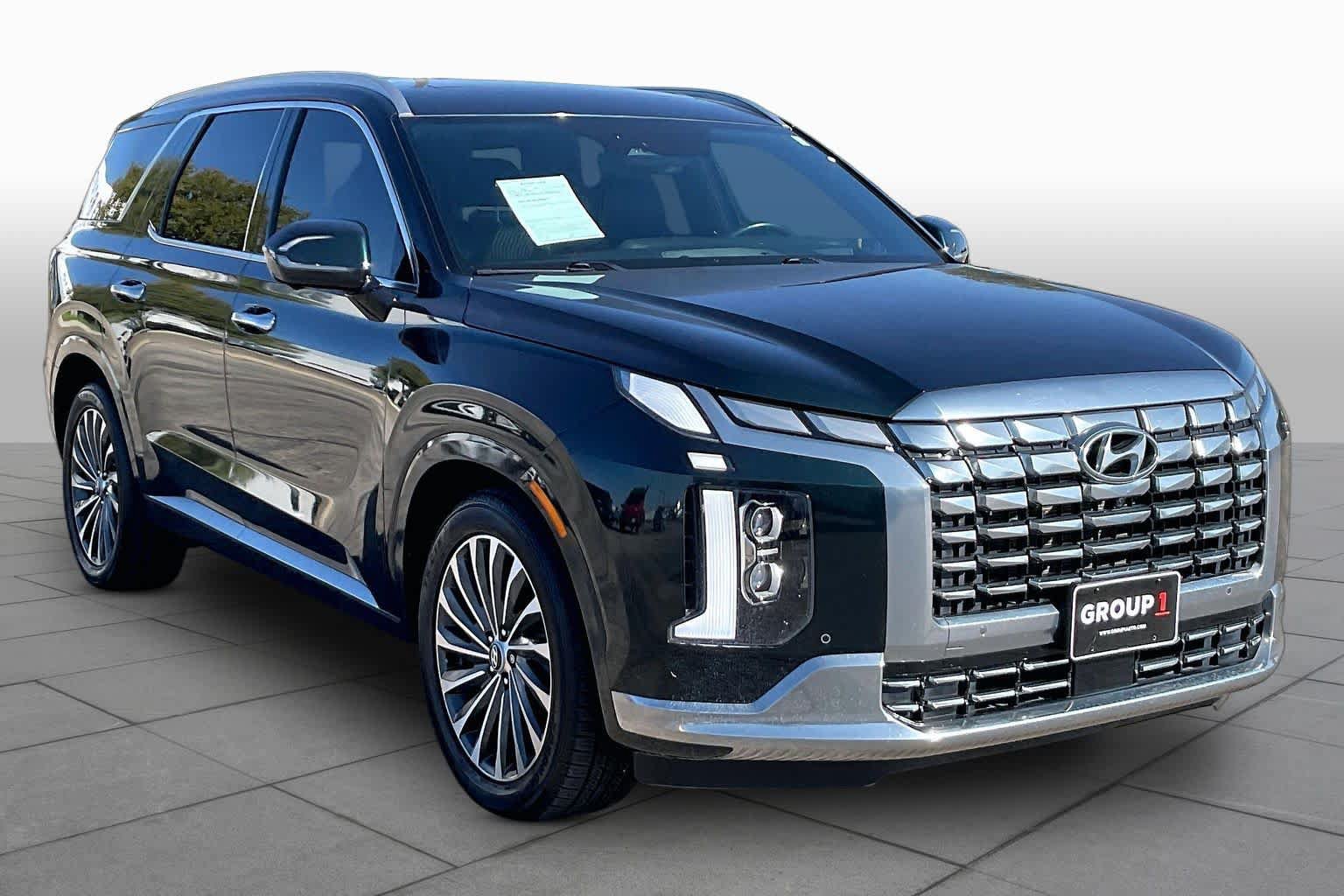 Used 2024 Hyundai Palisade Calligraphy AWD/4WD image 3
