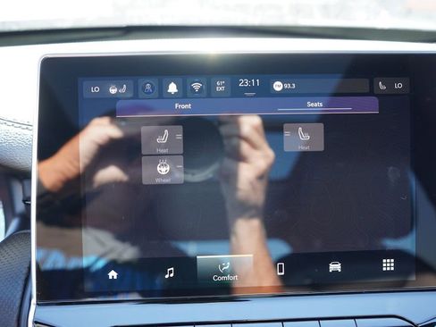 New 2025 Jeep Compass Latitude w/ Sun & Sound Group image 15