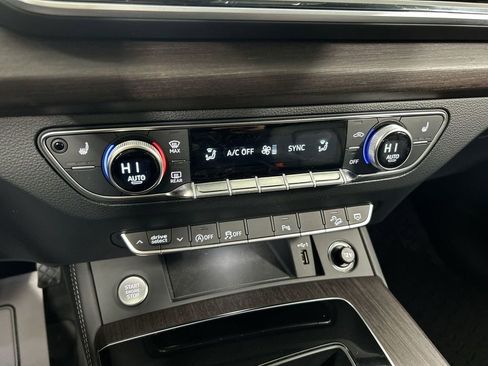 Certified 2024 Audi Q5 2.0T Premium Plus w/ Premium Plus Package AWD/4WD image 17