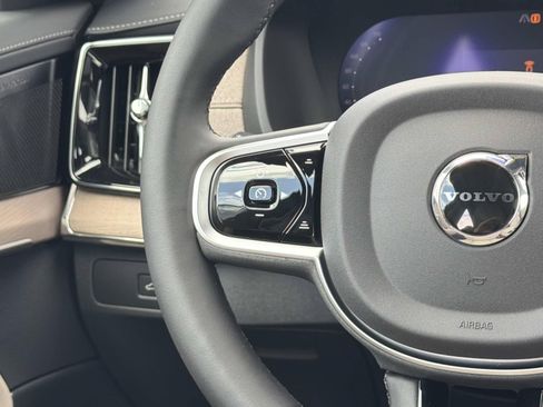 New 2026 Volvo XC90 T8 Plus AWD/4WD image 8