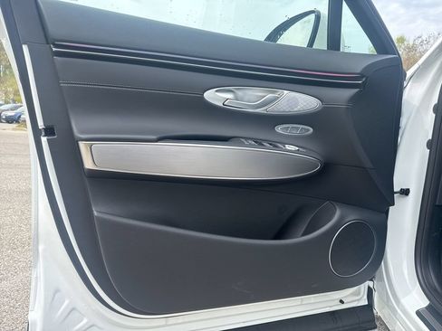 New 2026 Genesis GV70 2.5T Select AWD/4WD image 13