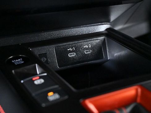 Used 2025 Nissan Kicks SR image 19