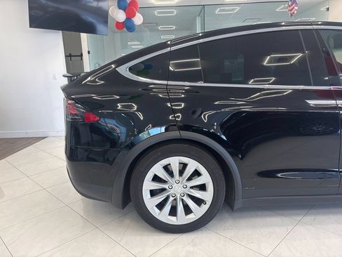 Used 2020 Tesla Model X AWD/4WD image 8