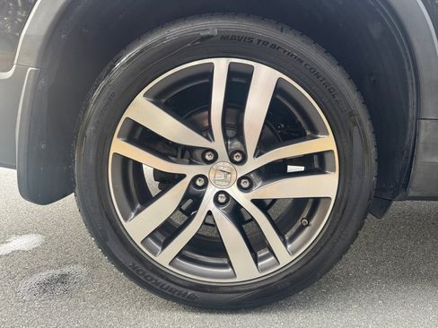 Used 2016 Honda Pilot Elite image 27