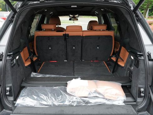 Used 2027 BMW X7 xDrive40i AWD/4WD image 28