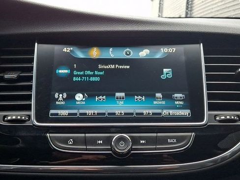 Used 2020 Buick Encore Preferred w/ Safety Package image 22