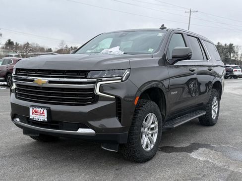 Used 2021 Chevrolet Tahoe LT w/ Luxury Package image 9