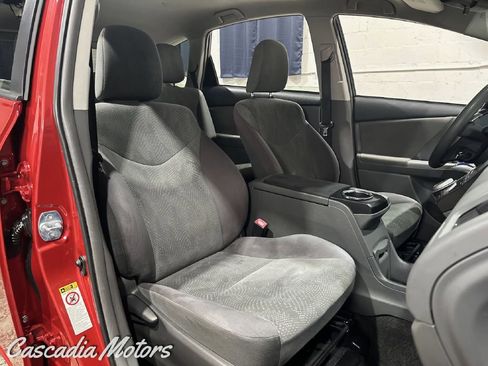 Used 2012 Toyota Prius V Three image 12