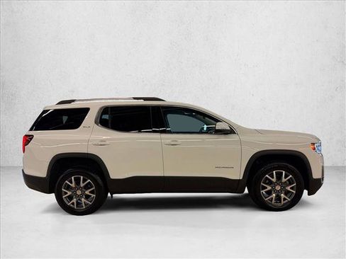 Used 2023 GMC Acadia SLT image 4