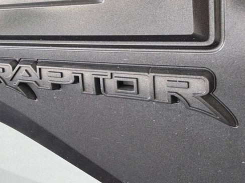 Used 2017 Ford F150 Raptor w/ Equipment Group 802A Luxury AWD/4WD image 10