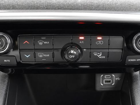 Used 2023 Jeep Compass Sport AWD/4WD image 32