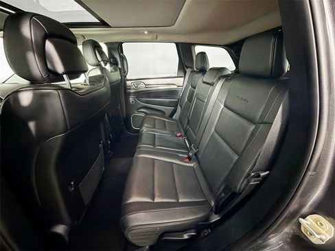 Used 2018 Jeep Grand Cherokee Summit image 26