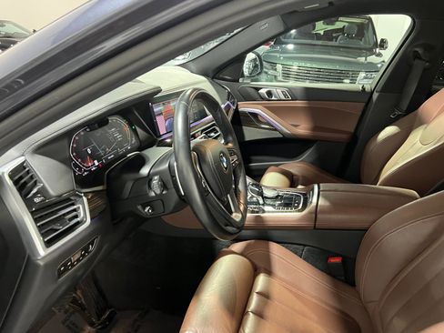 Used 2021 BMW X6 xDrive40i w/ Premium Package image 29