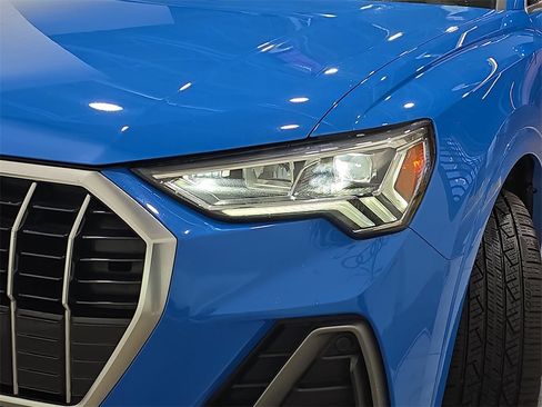Used 2019 Audi Q3 2.0T Premium Plus image 27