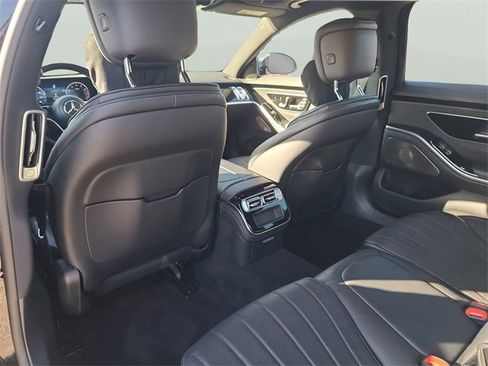 Used 2023 Mercedes-Benz S 500 4MATIC w/ AMG Line image 16
