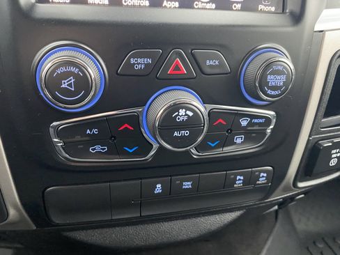 Used 2017 RAM 1500 Big Horn image 31