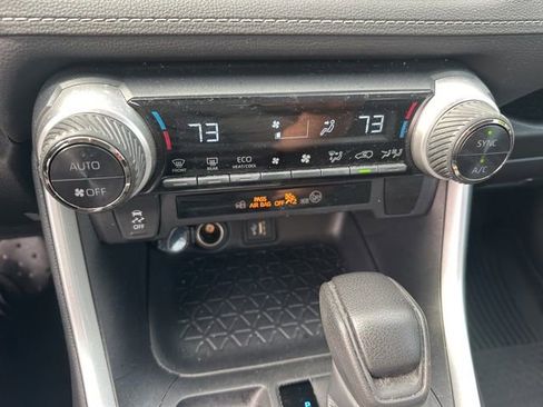 Used 2024 Toyota RAV4 LE AWD/4WD image 5