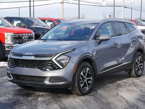 Used 2023 Kia Sportage EX image 7