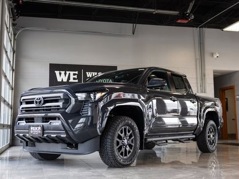 Used 2024 Toyota Tacoma SR5 image 2