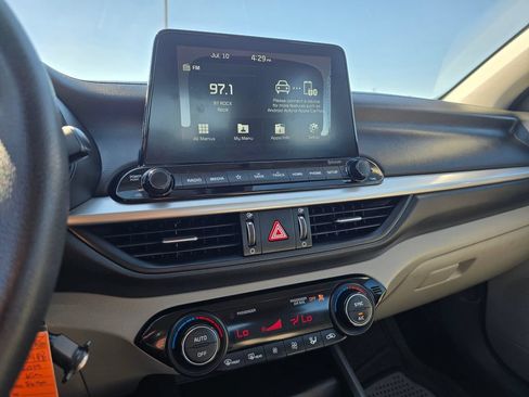 Used 2019 Kia Forte LXS FWD image 20
