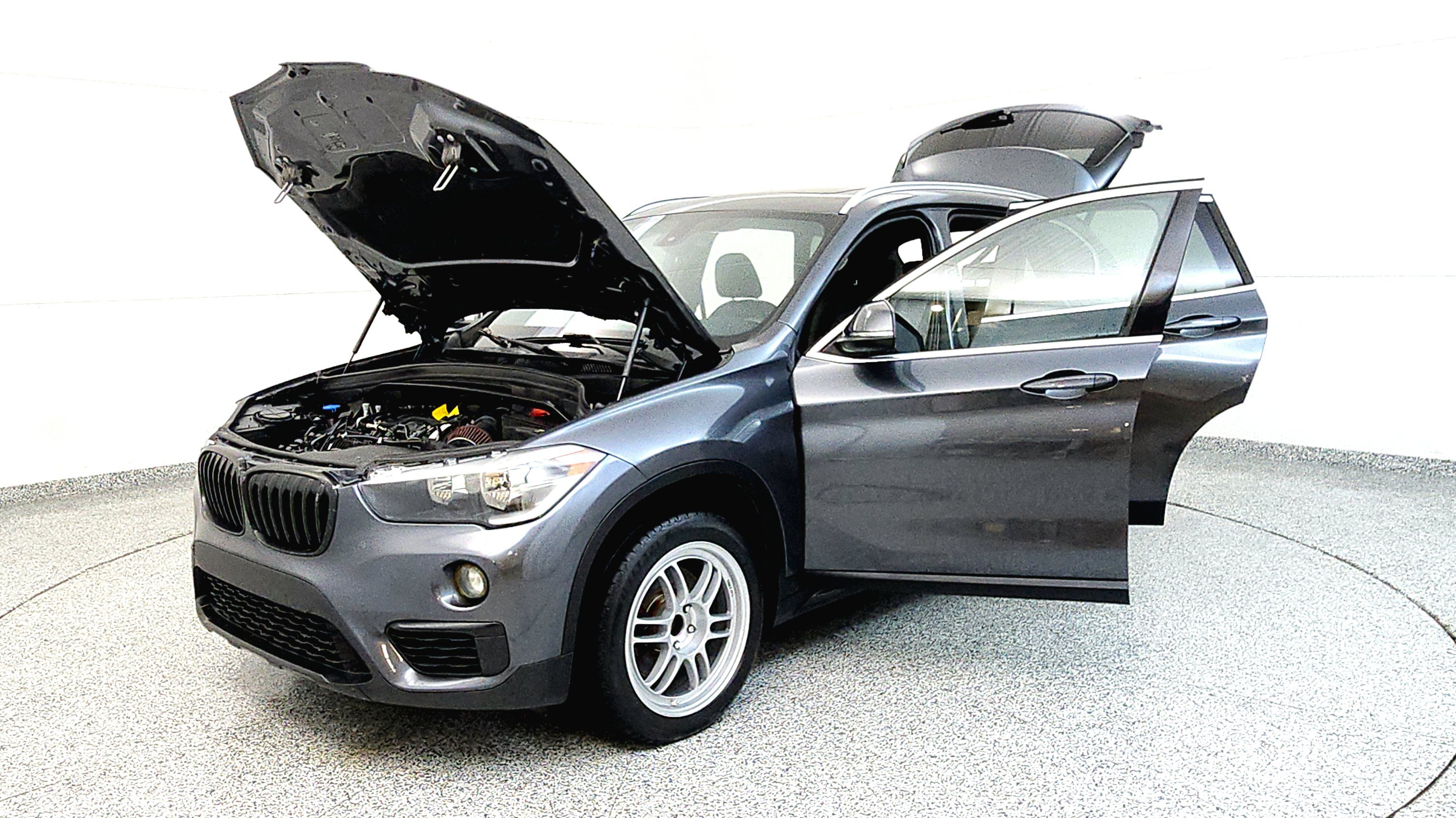 Used 2018 BMW X1 sDrive28i w/ Convenience Package FWD image 10