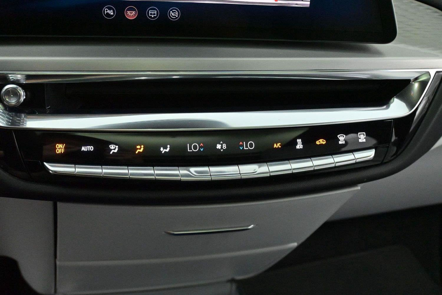 Used 2024 Cadillac Lyriq Luxury AWD/4WD image 24