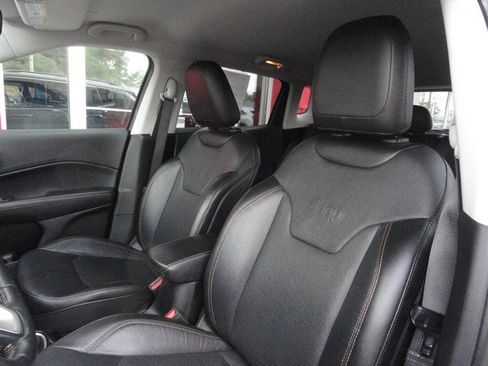 Used 2021 Jeep Compass Limited AWD/4WD image 10