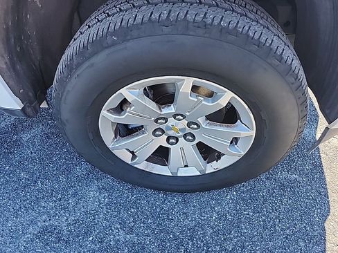 Used 2022 Chevrolet Colorado LT w/ Fleet Safety Package image 15